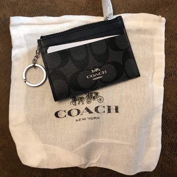 Coach ID Keychain Smoke Black💕Price Firm